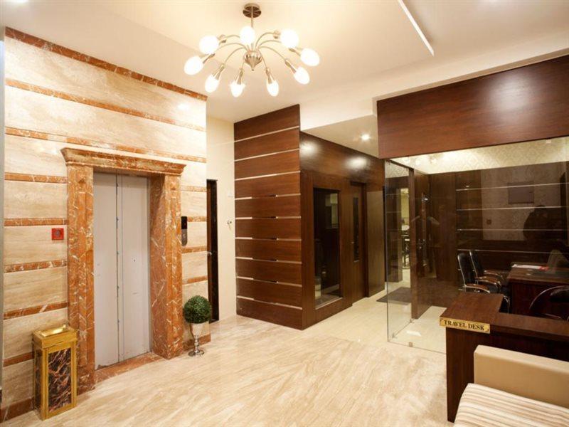 Hotel Mahalakshmi Residency Колуру Екстериор снимка